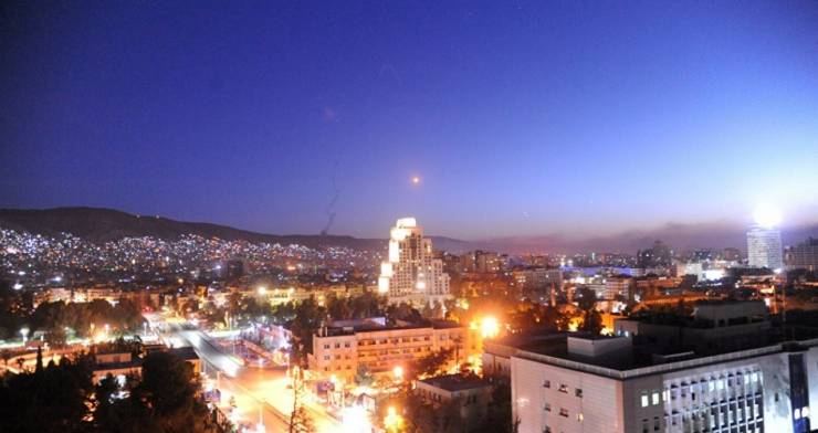 اصابة 3 شبان أحدهم بجراح خطيرة شرق غزة